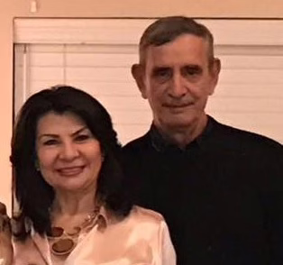 Freddy Edward Salas Neuman junto a su esposa en evento privado, vinculado al caso Refinería del Pacífico